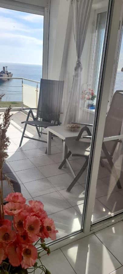 Apartamento Apartament Bety Sea Front Costinesti Exterior foto